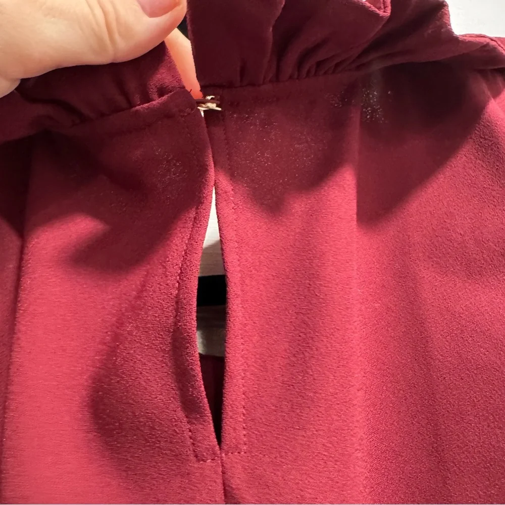 J Crew Womens Burgundy Ruffle‎ neck sleeveless blouse top Valentines Day Date